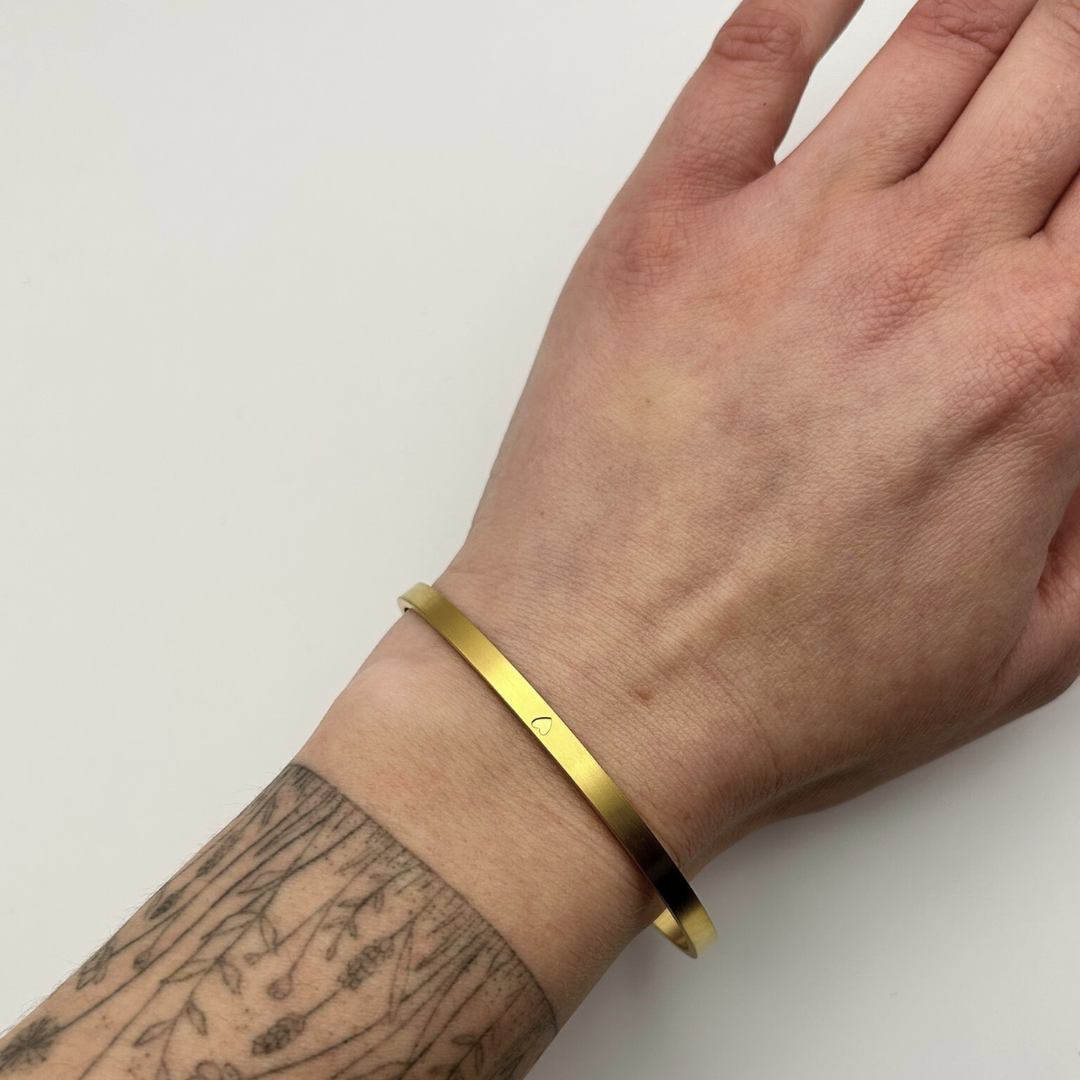 Armreif aus Edelstahl